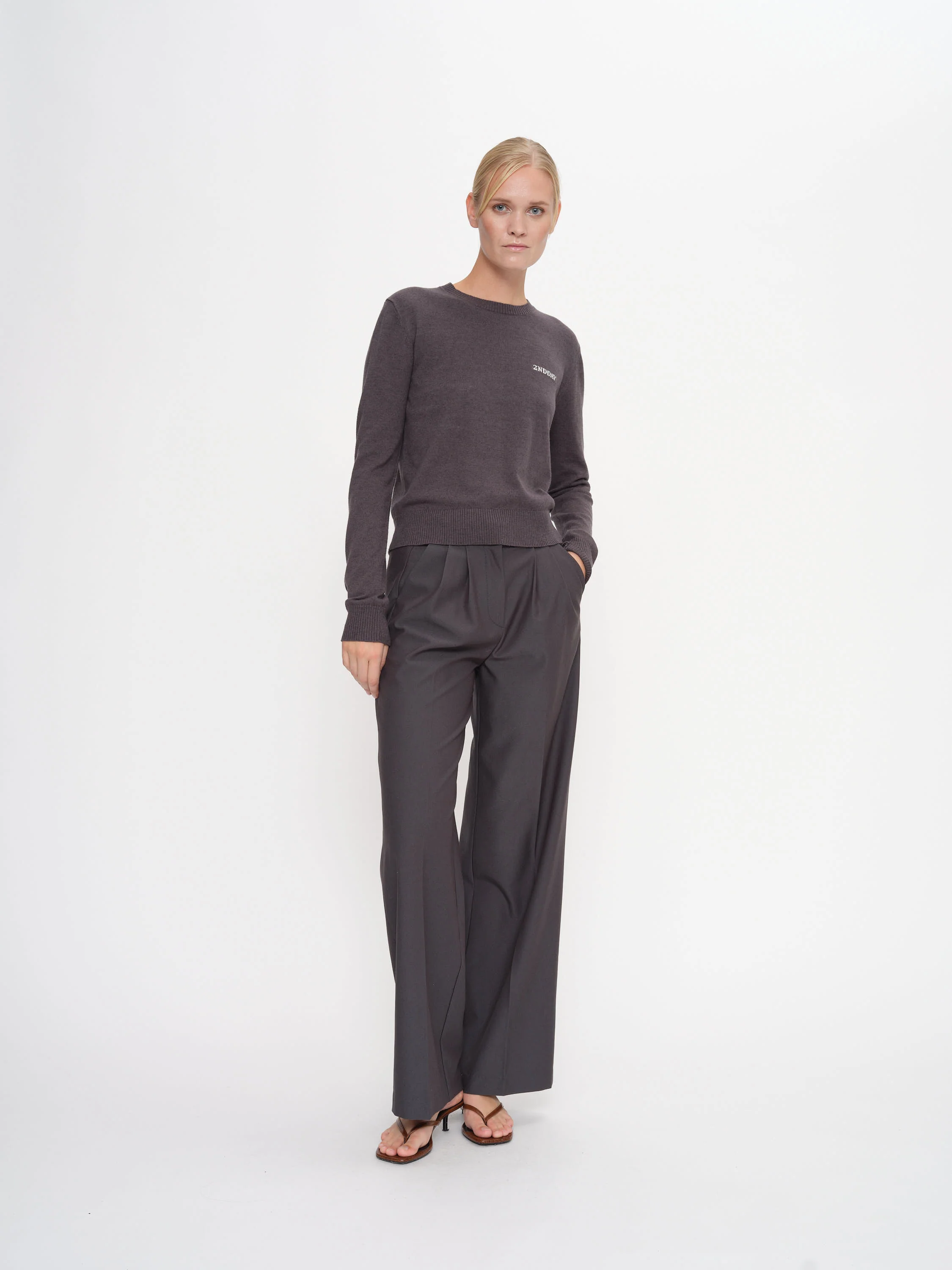 2ND Mille - Daily Sleek - Gray Pinstripe - Image 3