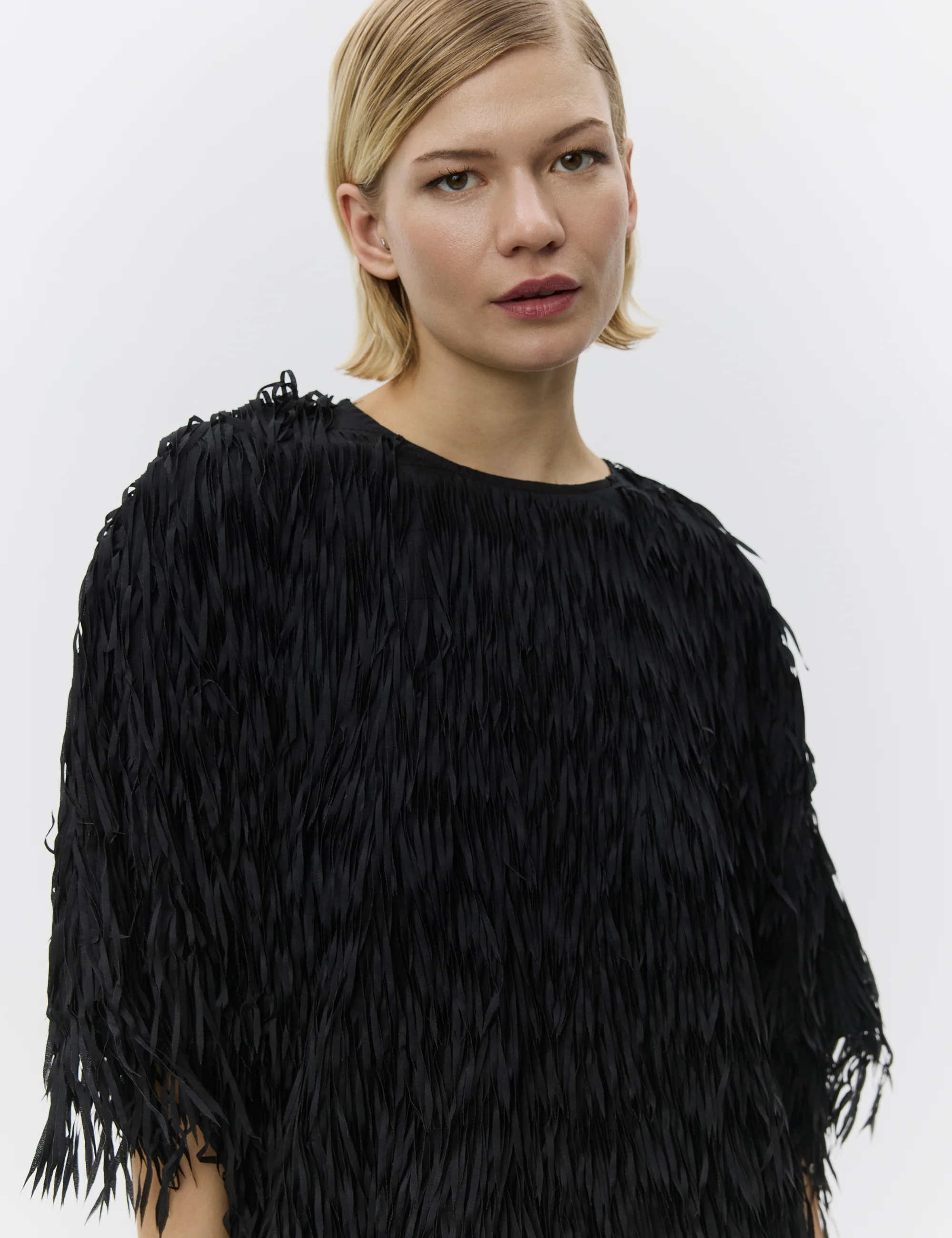 Barcelona - Delicate Fringes - Blouse - Black - Image 6