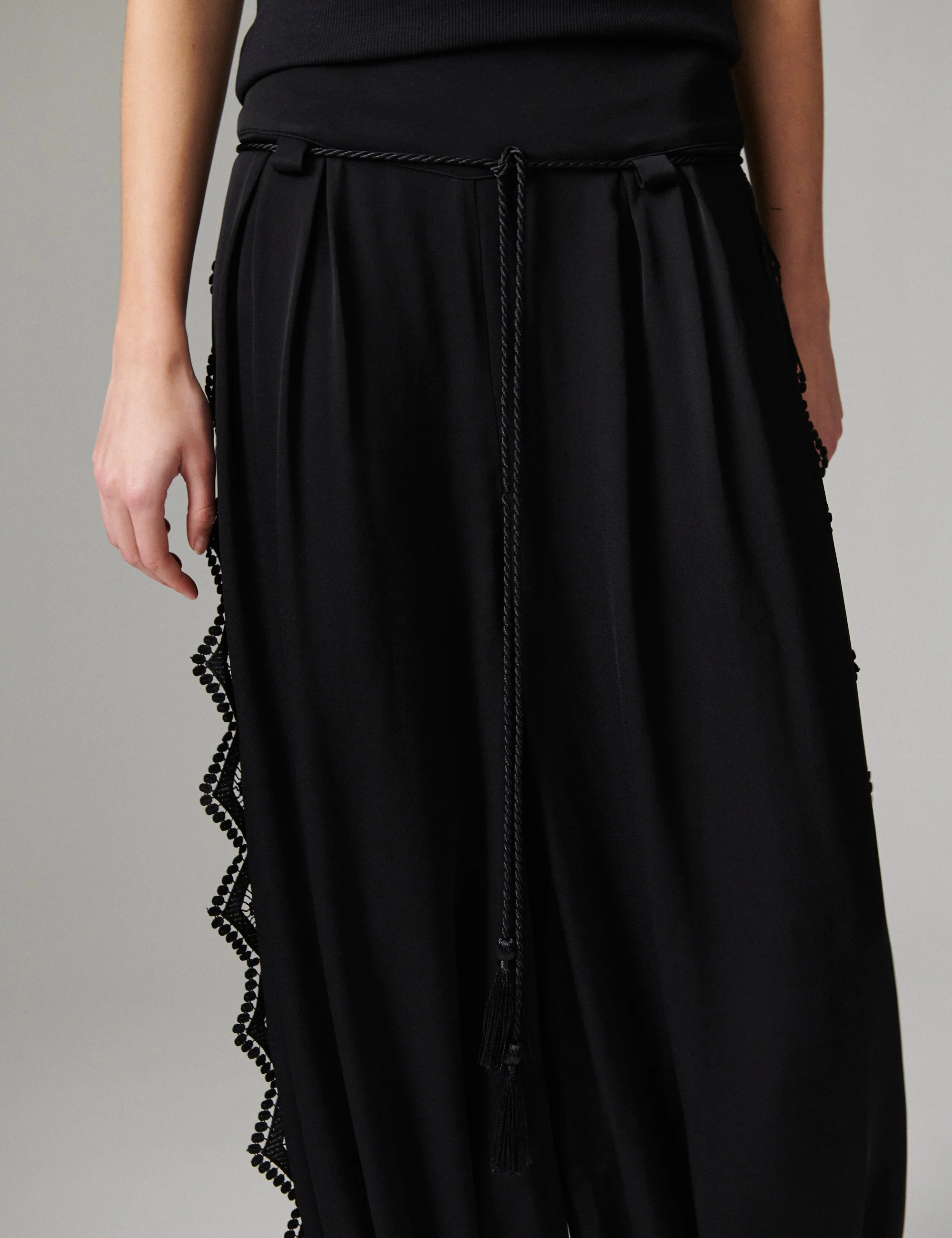 Beate - Matte Crepe - Pants - Black - Image 2