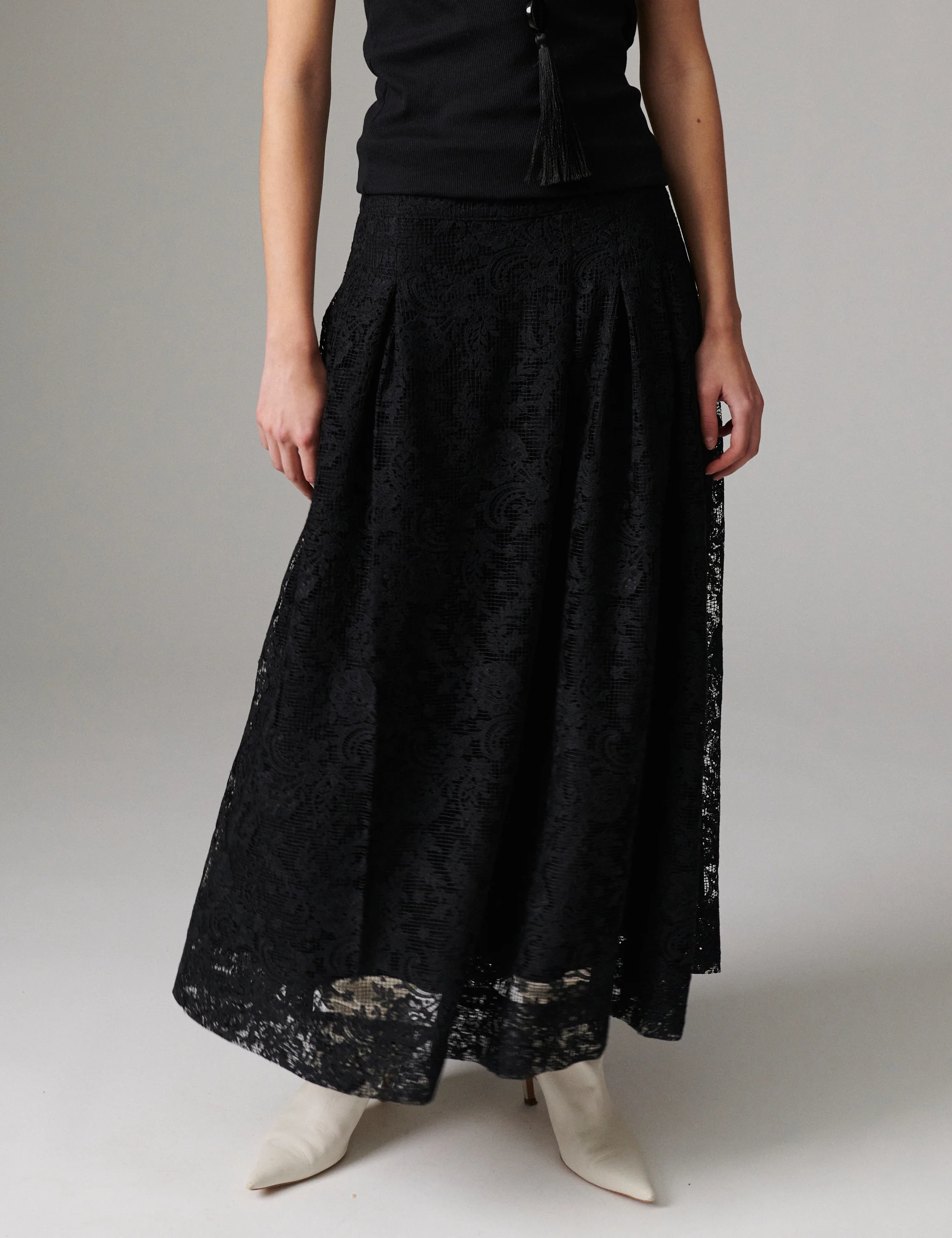 Chai - Day Crochet - Skirt - Black - Image 2