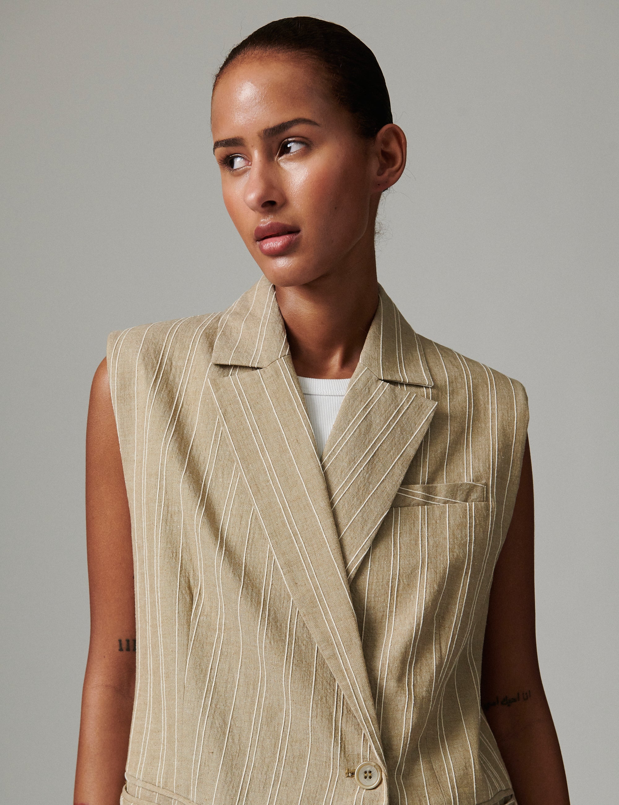 Elliana - Linen Threads - Vest - TREE HOUSE - Image 3