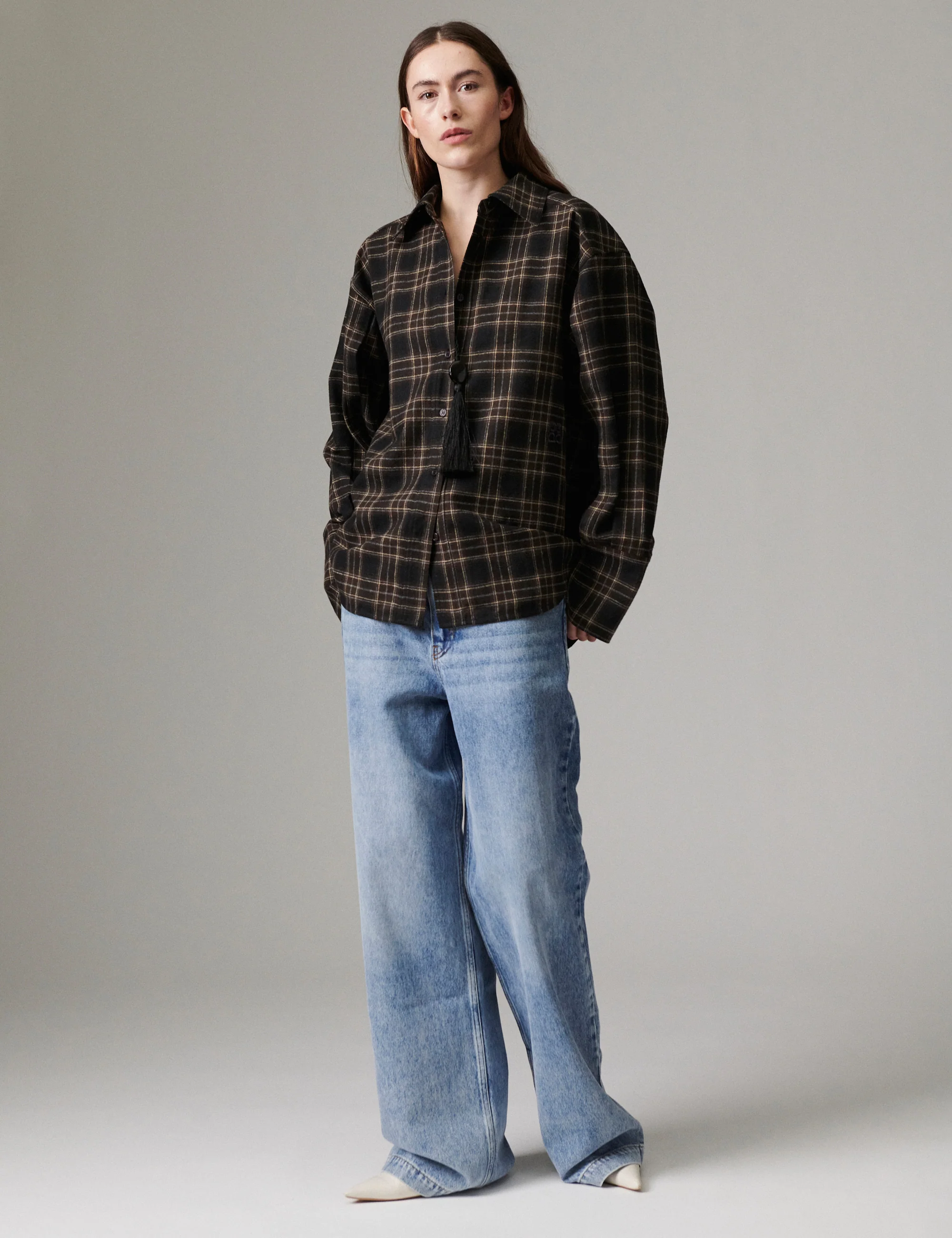 Henri - Flannel Luxe - Shirt - EBONY - Image 2