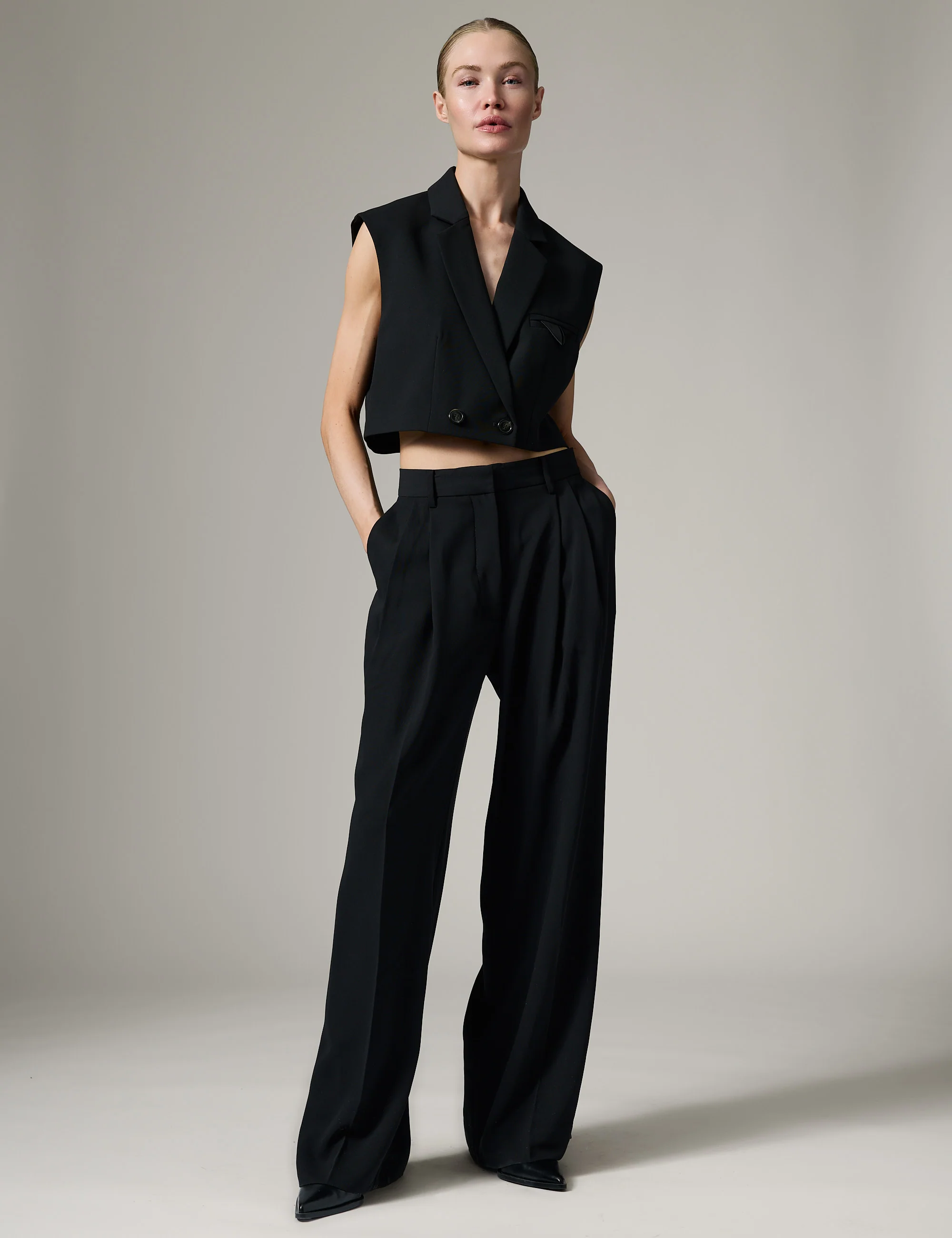 Marnie - Classic Gabardine - Vest - Black - Image 2