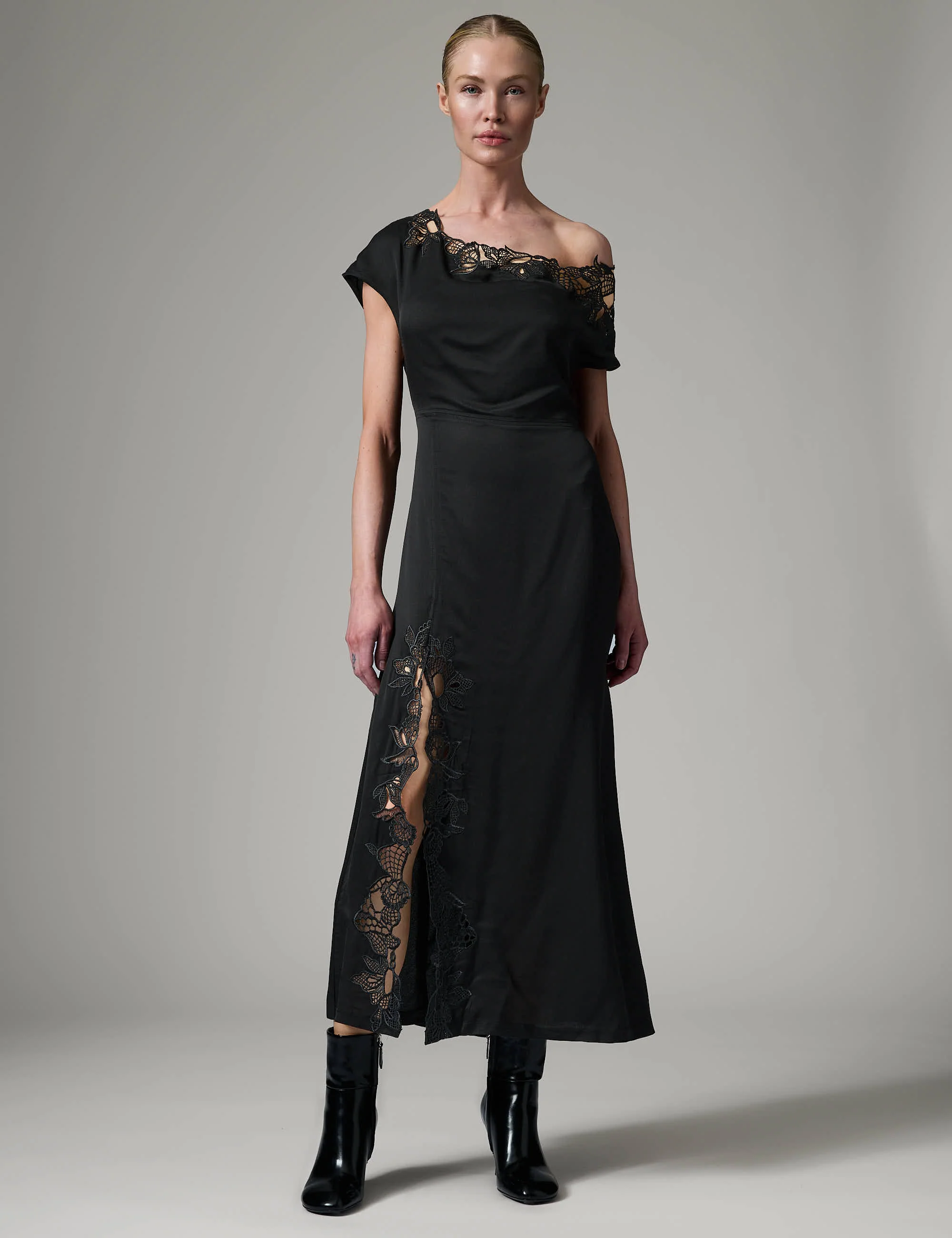 Mary - Matte Crepe - Dress - Black