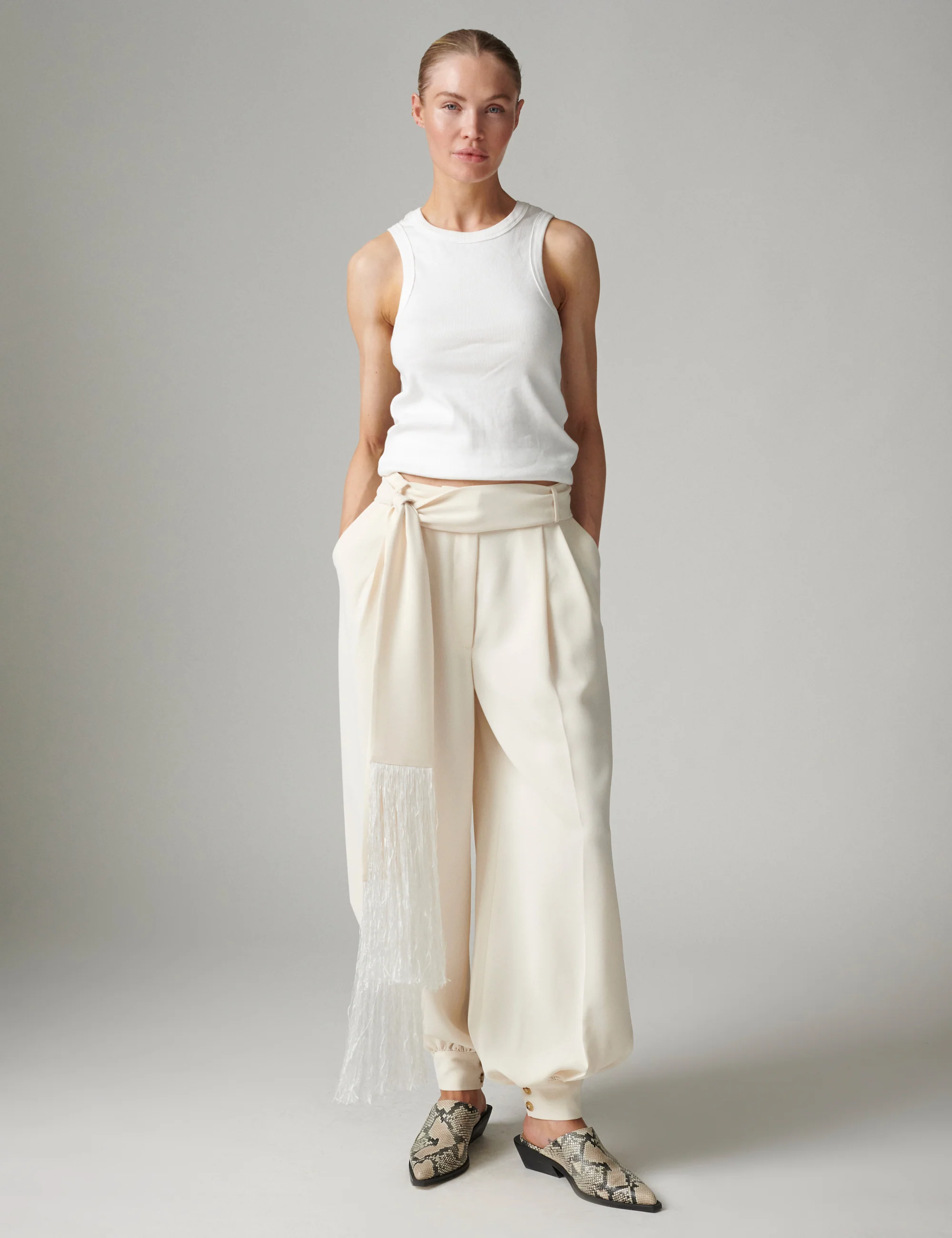 Oda - Classic Gabardine - Pants - Ivory Shade - Image 2