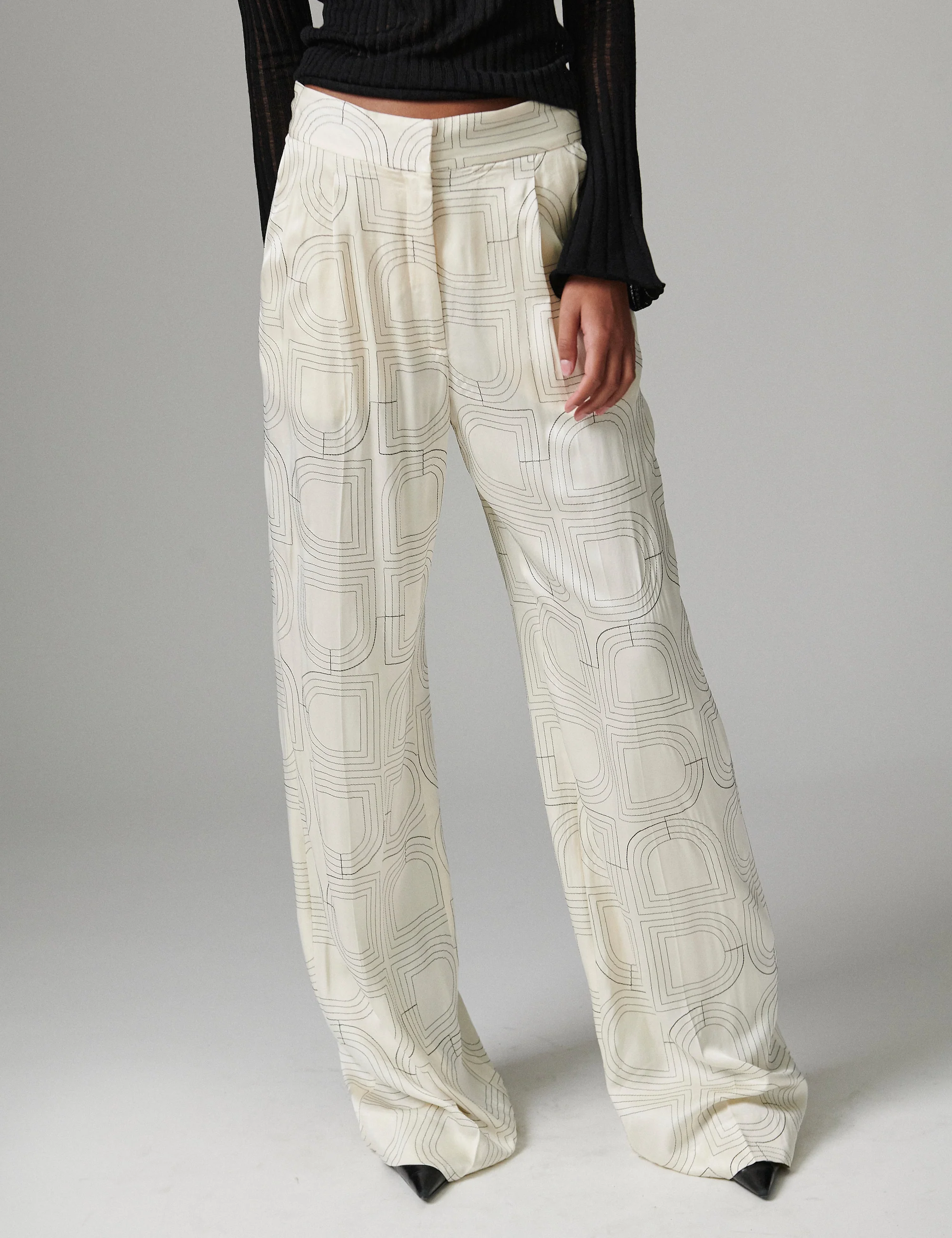 Phoebe - Fluid Viscose Stitch - Pants - Jet Stream - Image 2