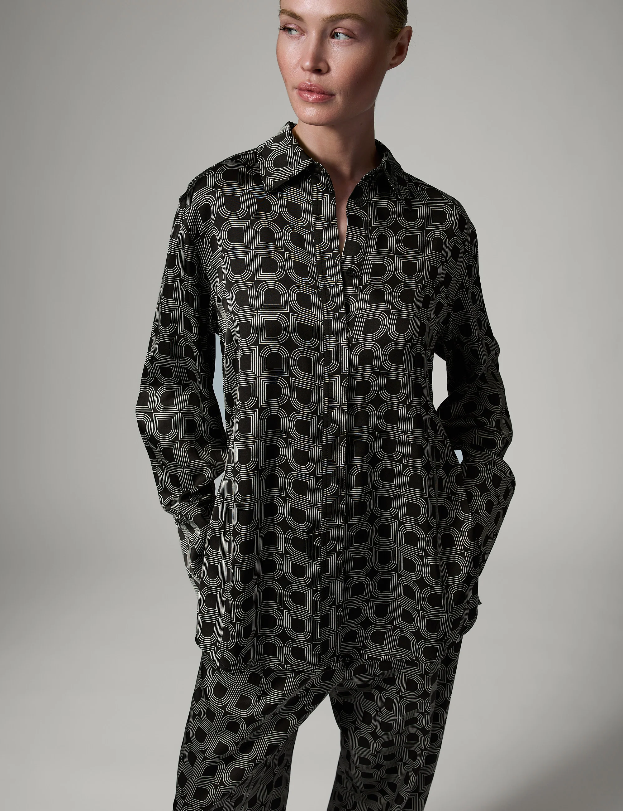 Plymo- Fluid Viscose - Shirt - Black